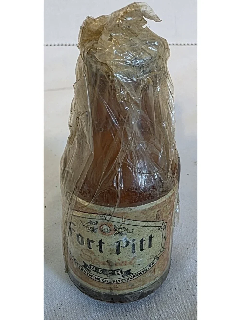 VINTAGE FORT PITT SPECIAL BEER SALT & PEPPER SHAKERS